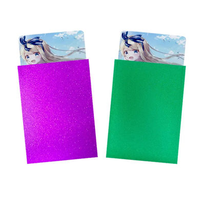 カスタム プラスチック 100pcs 67*92Mm 防塵 透明 フォトカード アート ホログラム 取引カード 袖