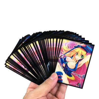 カスタマイズされたサイズ 赤 黒 2色 カードゲーム スリーブ Mtg Yu-Gi-Oh TCG カード カスタマイズされたロゴとパターンタイプ